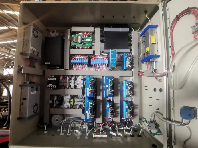 Tablero de control nuevo del pantógrafo